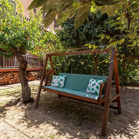 La Mimosa Garden - Parking Available Διαμέρισμα